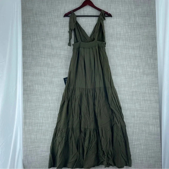 Lulus Tie-Strap Maxi Dress S My Heart Goes Olive Green NWT 1482 - Picture 3 of 9